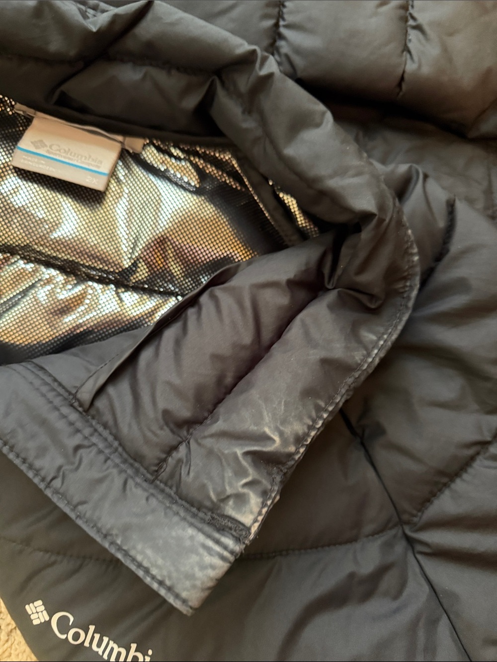 Columbia women’s Black Quilted Puffer Jacket - Picture 4 of 4